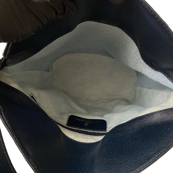 GUCCI Red Leather Shoulder Bag - Picture 9 of 10